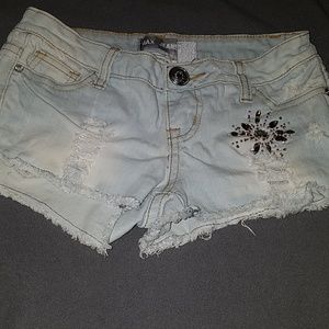 Jean shorts, Jewels